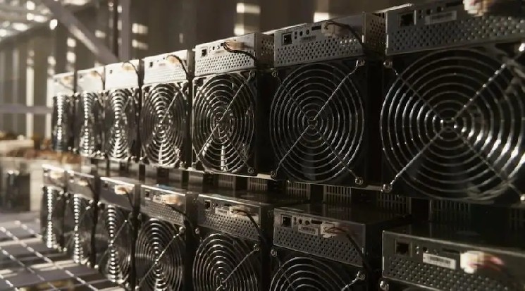 
			Жители российской станицы пожаловались силовикам на майнинг‑ферму бывшего мэра		